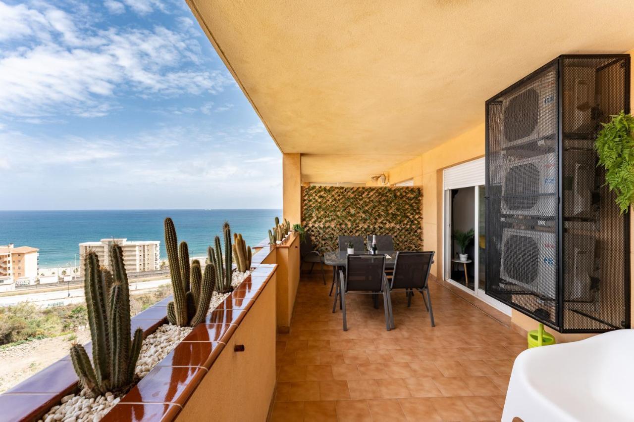 Malagasuite Blue Sea & Pool Fuengirola Bagian luar foto