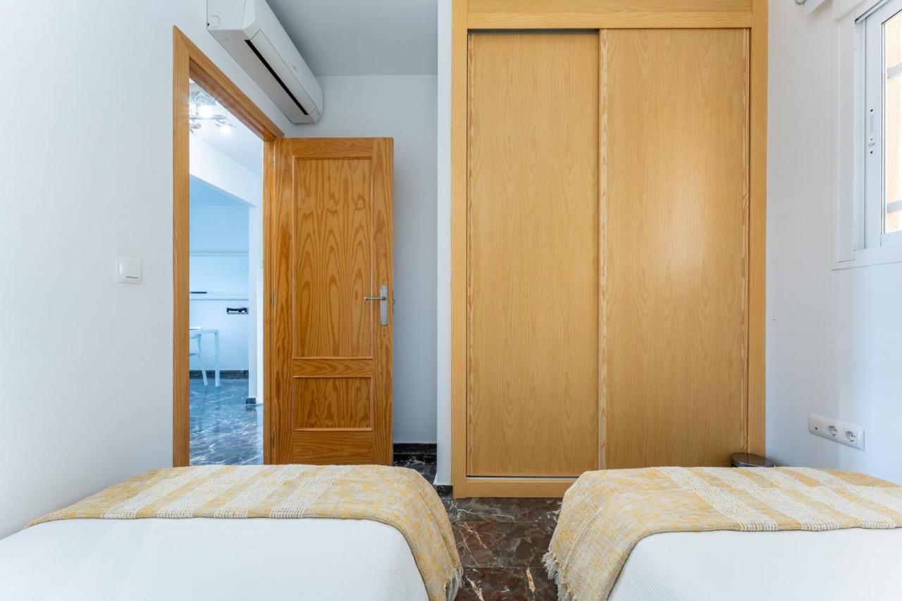 Malagasuite Blue Sea & Pool Fuengirola Bagian luar foto