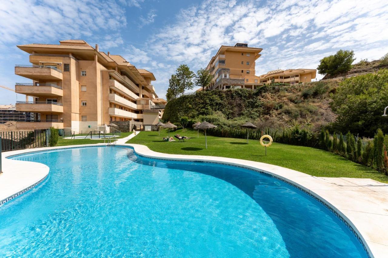 Malagasuite Blue Sea & Pool Fuengirola Bagian luar foto