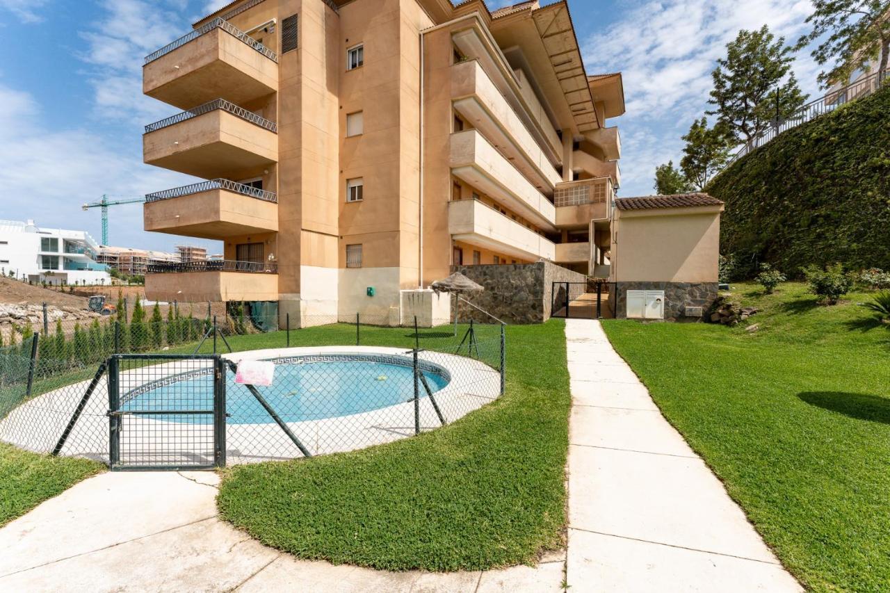 Malagasuite Blue Sea & Pool Fuengirola Bagian luar foto