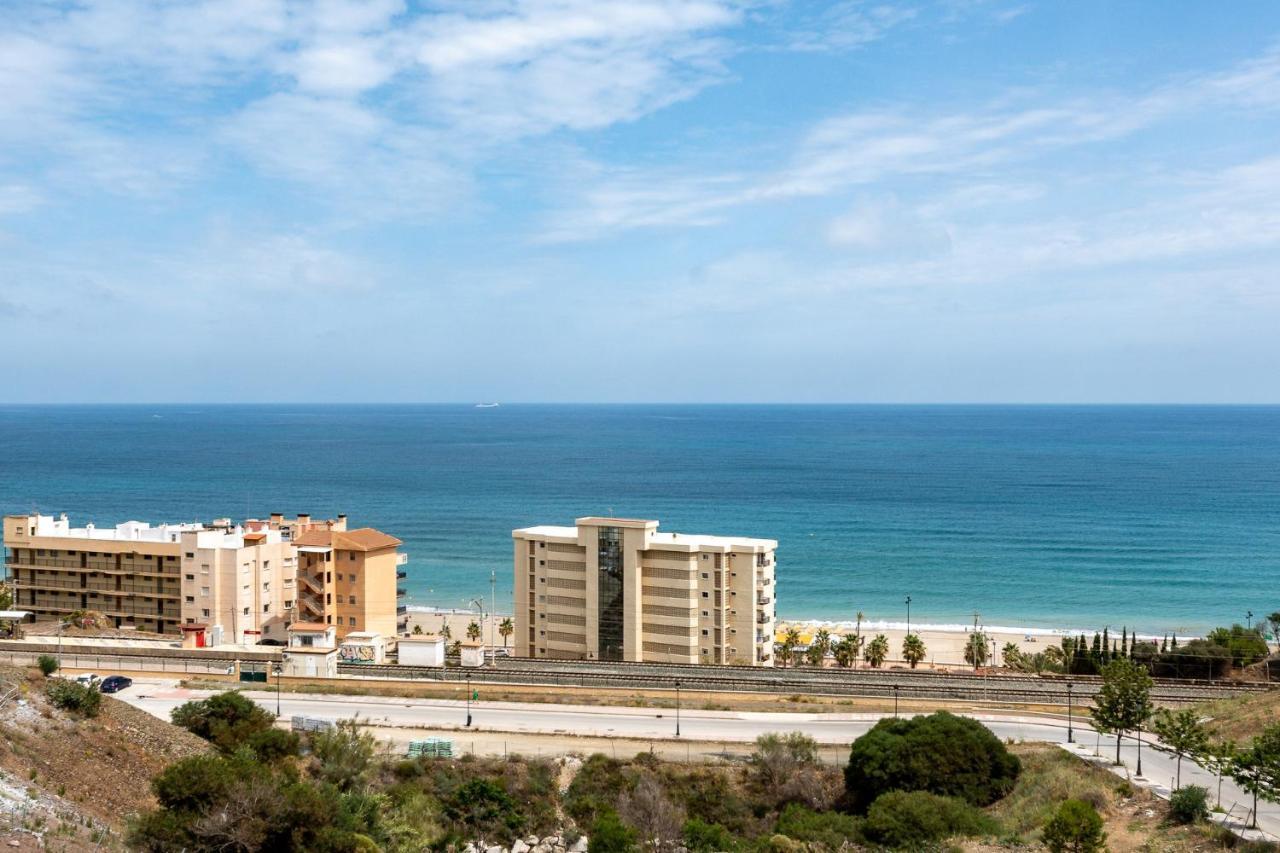 Malagasuite Blue Sea & Pool Fuengirola Bagian luar foto