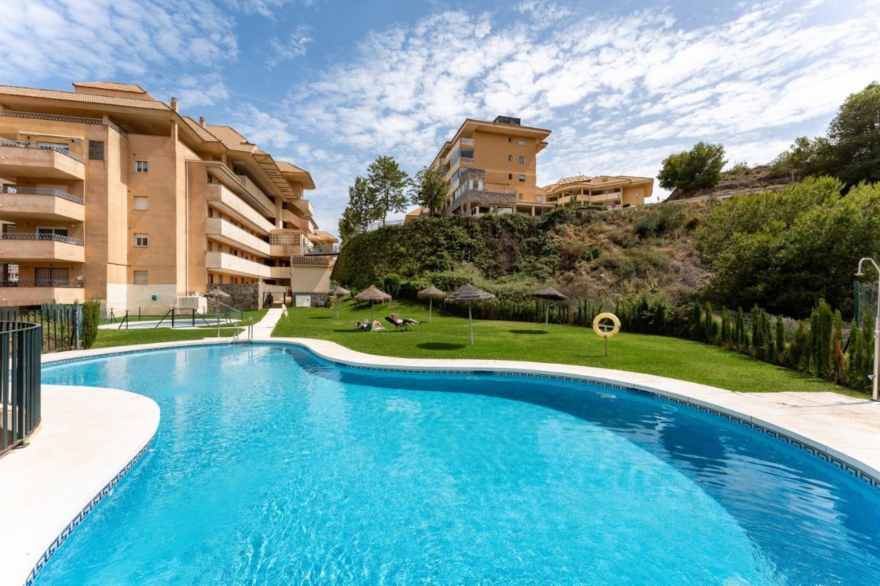 Malagasuite Blue Sea & Pool Fuengirola Bagian luar foto